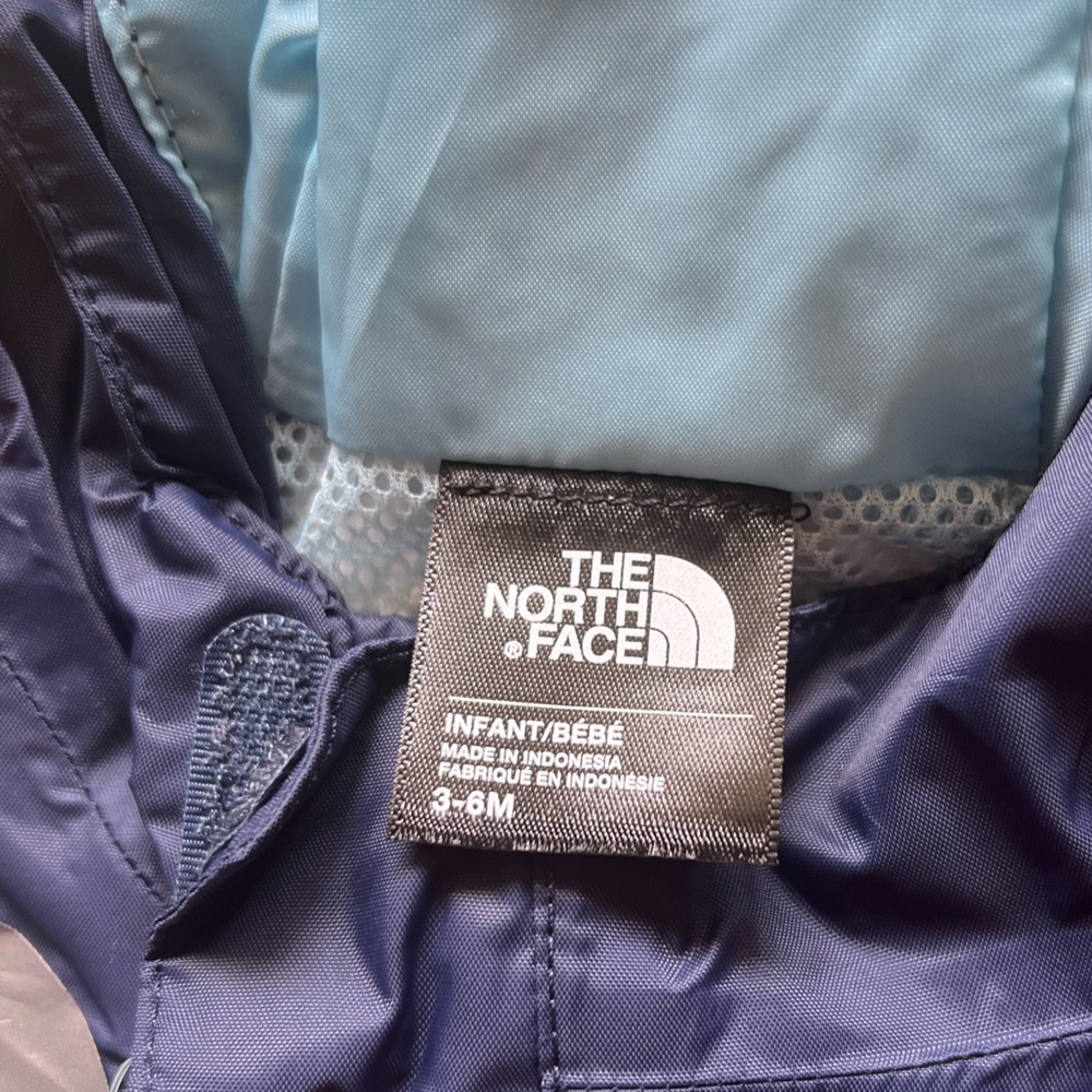 The North Face rain jacket for baby - Picture 2 of 6